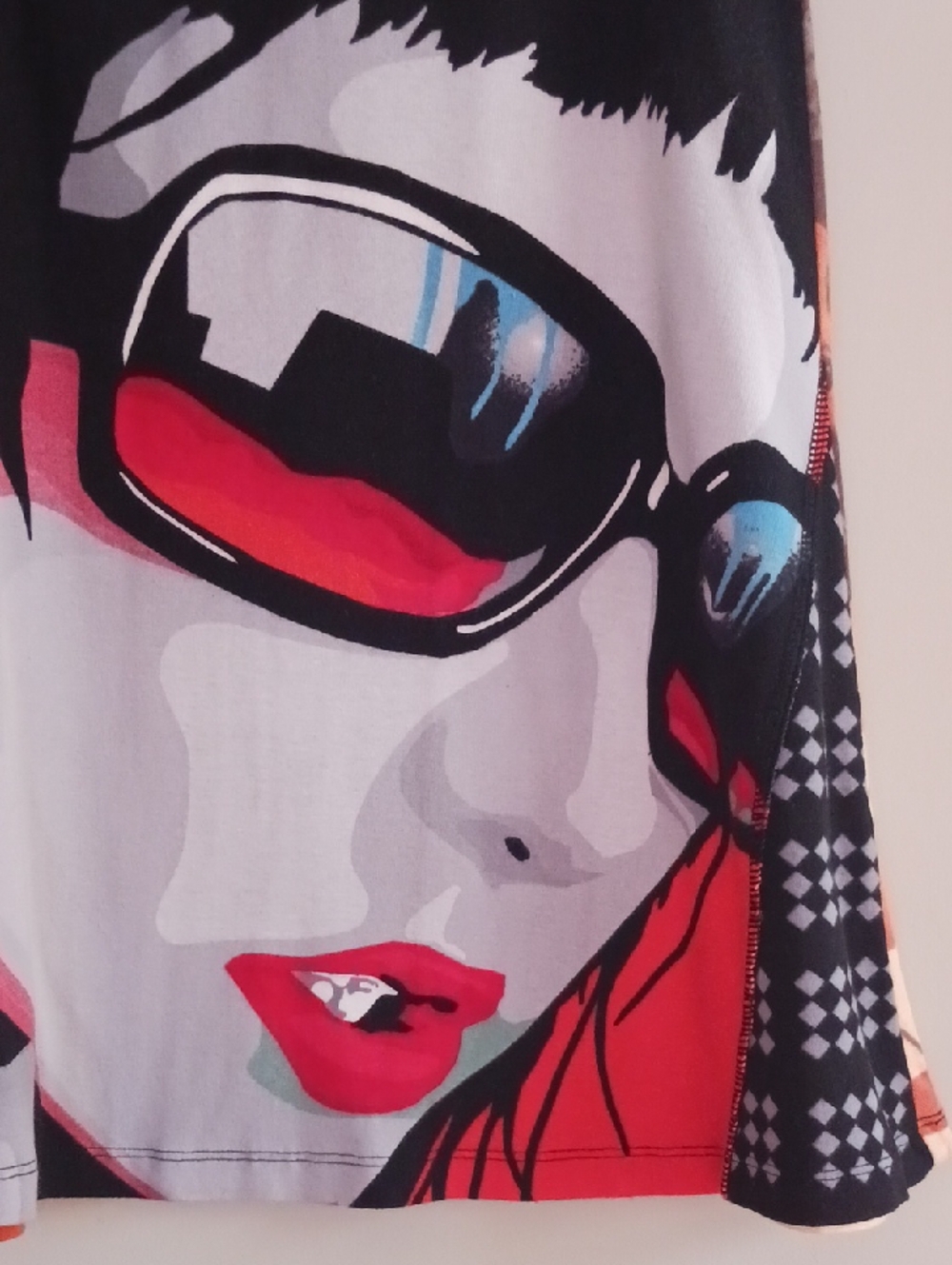 Animated Closet NYC Vibrant Cotton Graphics Design Skirt Size M - Picture 2 of 16